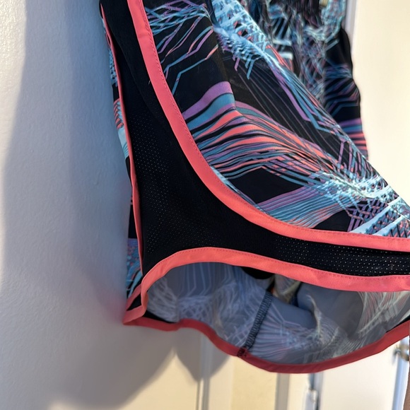 Nike Dri-Fit Shorts - Picture 3 of 12